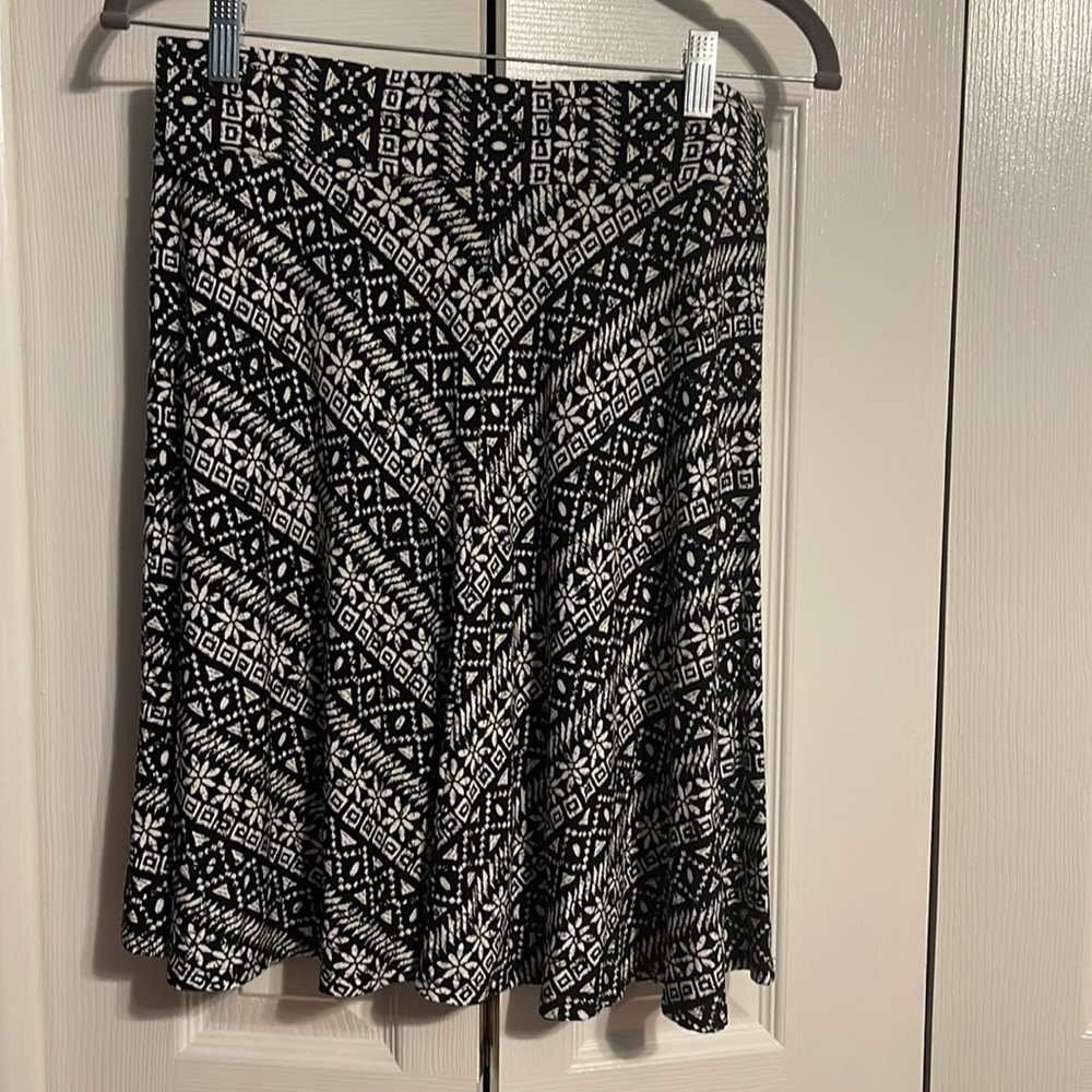 LOFT black and white skirt geometric print size small NWOT